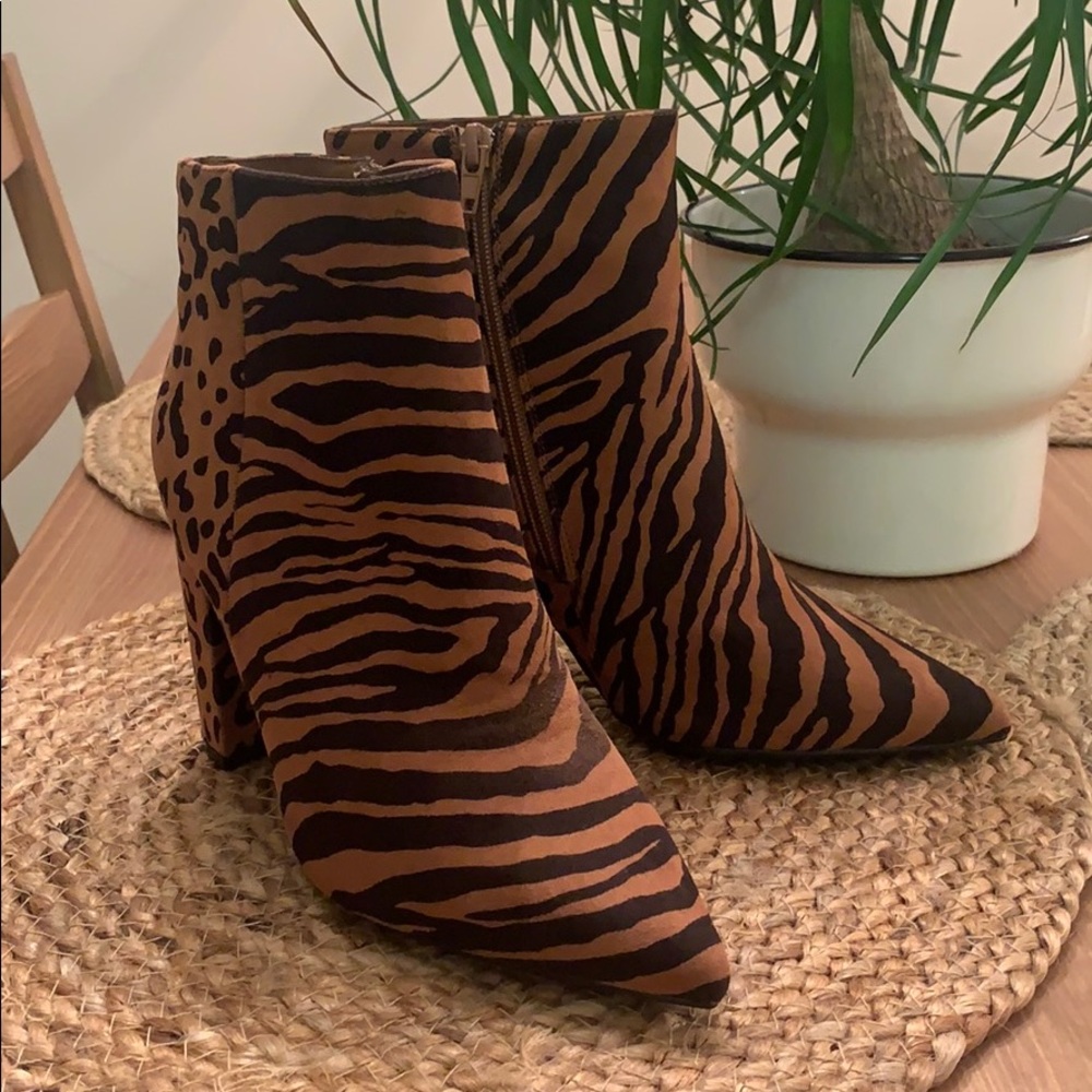 ❌SOLD❌ Wild One Booties - Brown Zebra Cheetah Print